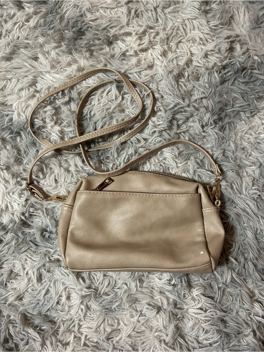 SHEIN Beige Crossbody Bag with Gold Hardware
